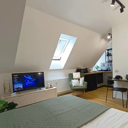 The Square & Cozy Appartement Dolny Kubin